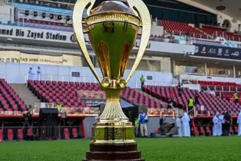 قمة الأهلي والزمالك.. الكشف عن جوائز وميداليات كأس السوبر المصري (صور)